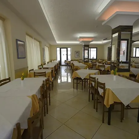 Boschetti Hotell 3*